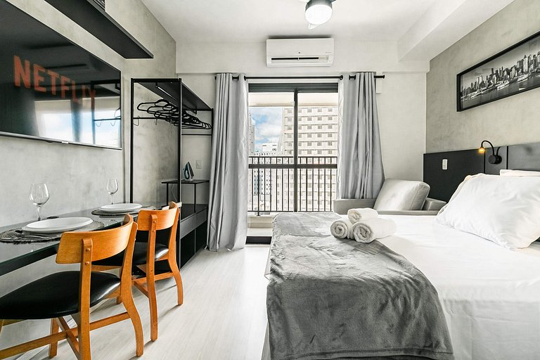 Studio TOP + AC, Vaga, Piscina, Rooftop e Metrô