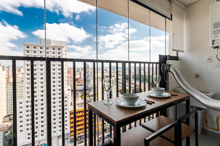 Studio Exclusivo frente ao Metrô + AC