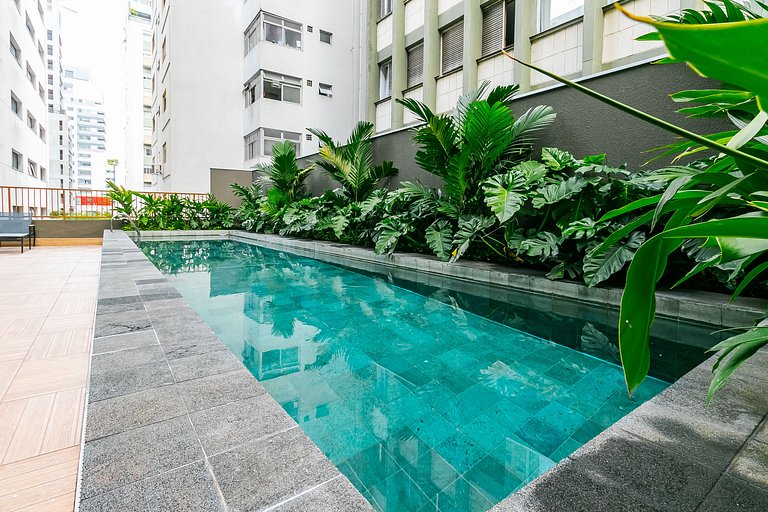 Pamplona no Hype da Paulista - AC, Piscina e Metrô